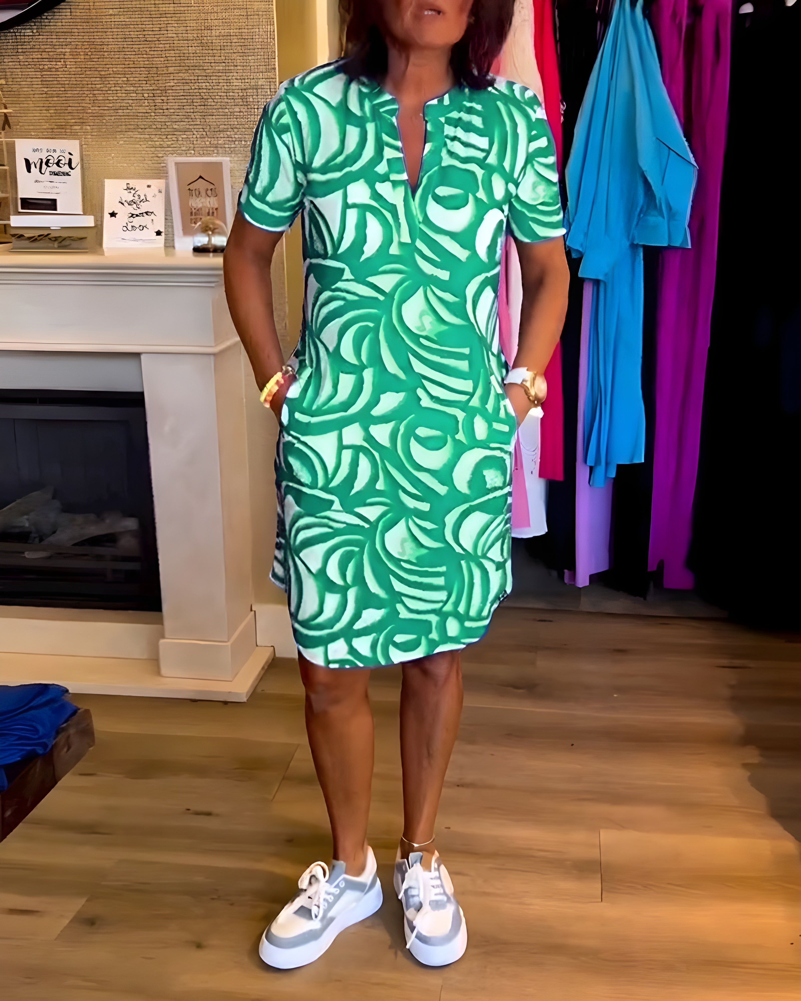 Vestido Corto Estampado Mujer – Corte Fluido con Mangas Cortas