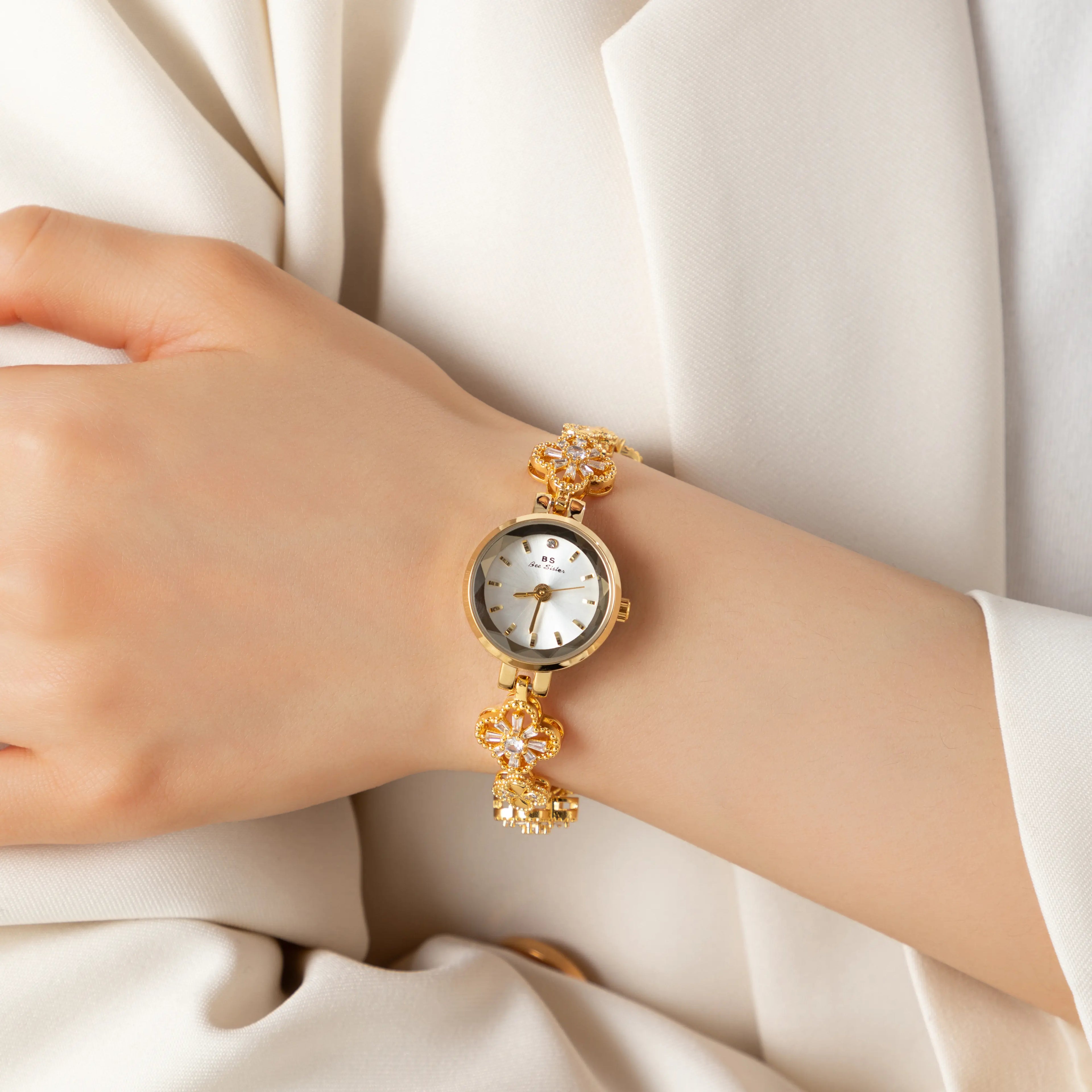 Blanca™ – Elegancia romántica