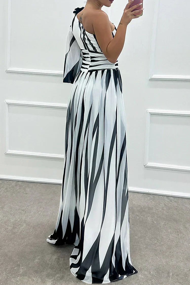 Vestido Shiloh™ | Rayas elegantes con diseño asimétrico