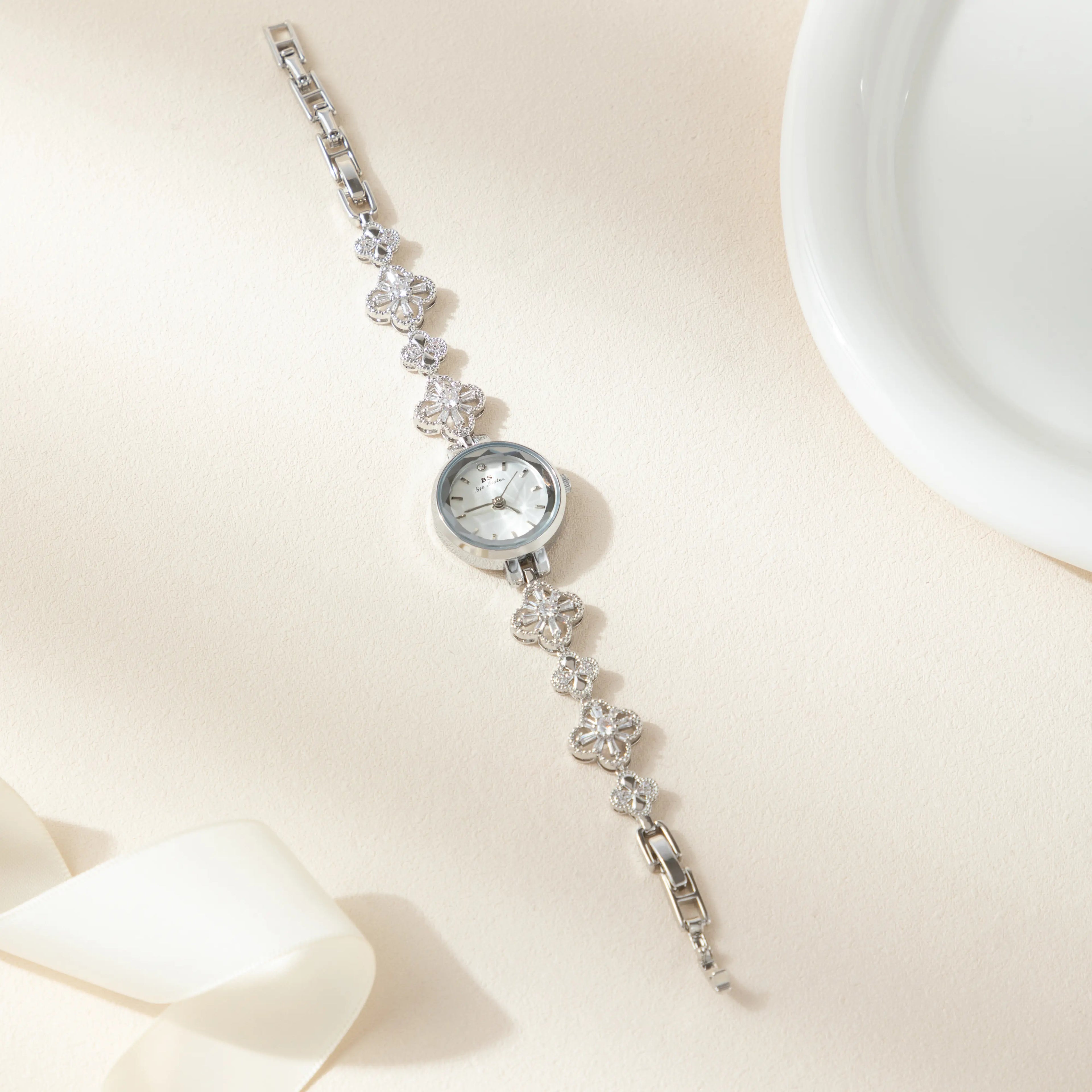 Blanca™ – Elegancia romántica