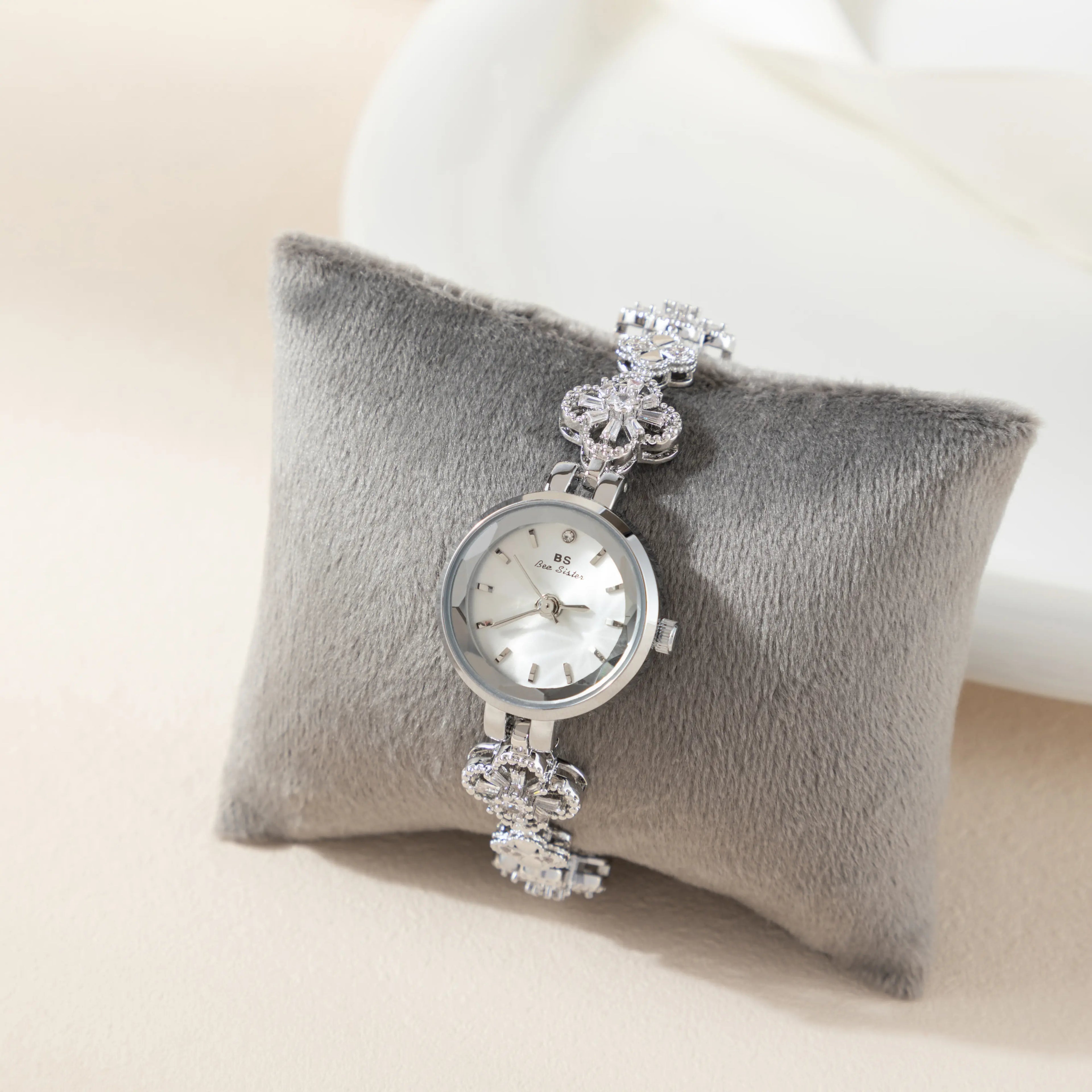 Blanca™ – Elegancia romántica