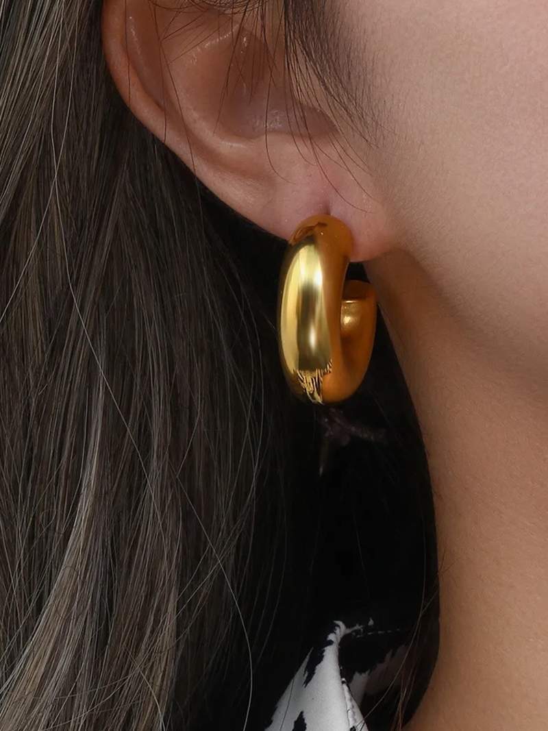 Blanca™ - Aros gruesos elegantes con diseño moderno y sofisticado