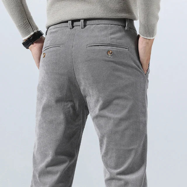 Pantalones informales de pana