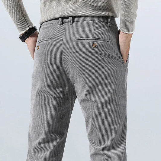 Pantalones informales de pana