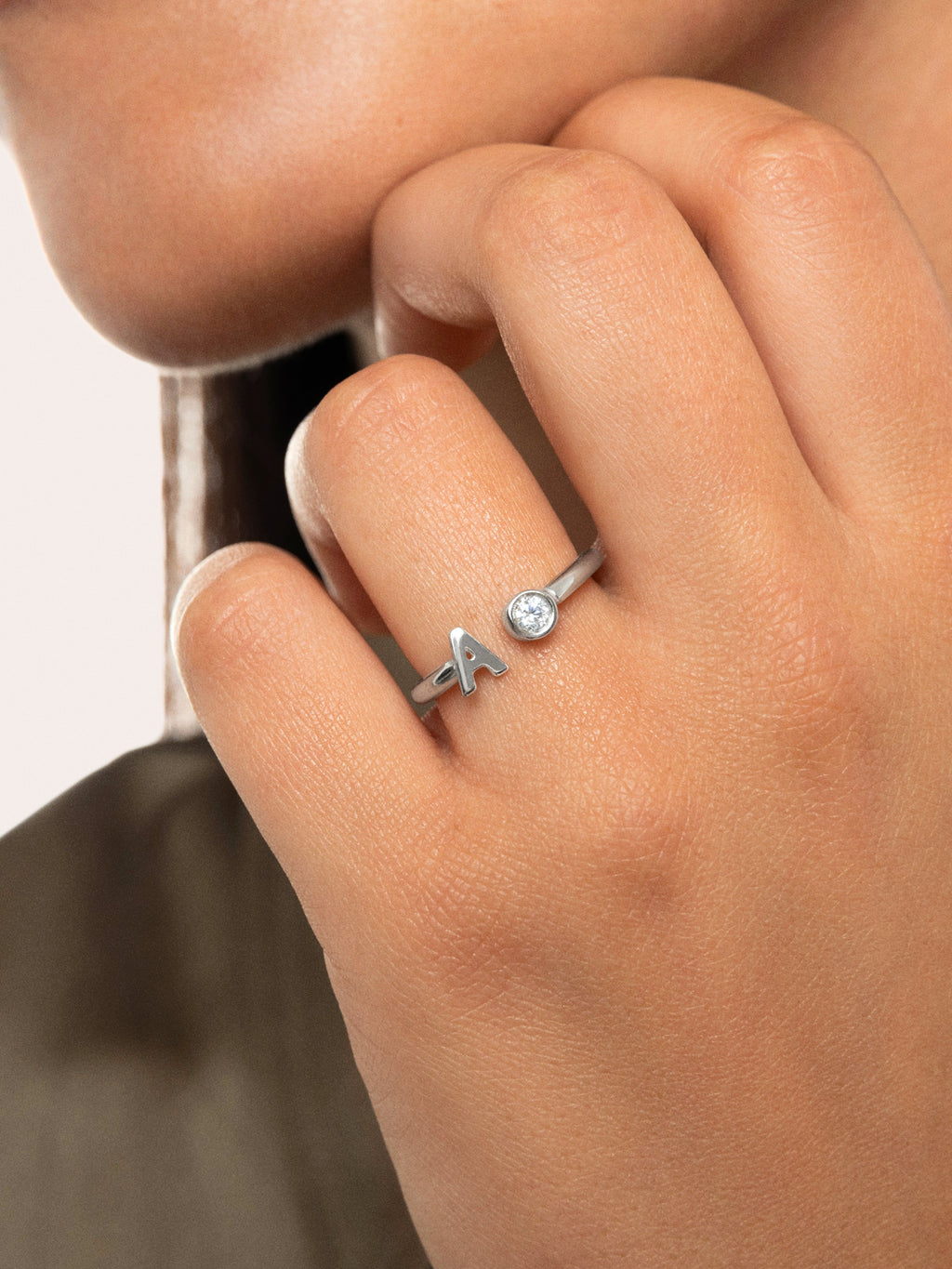Anillo Personalizado Letter Spark Acero