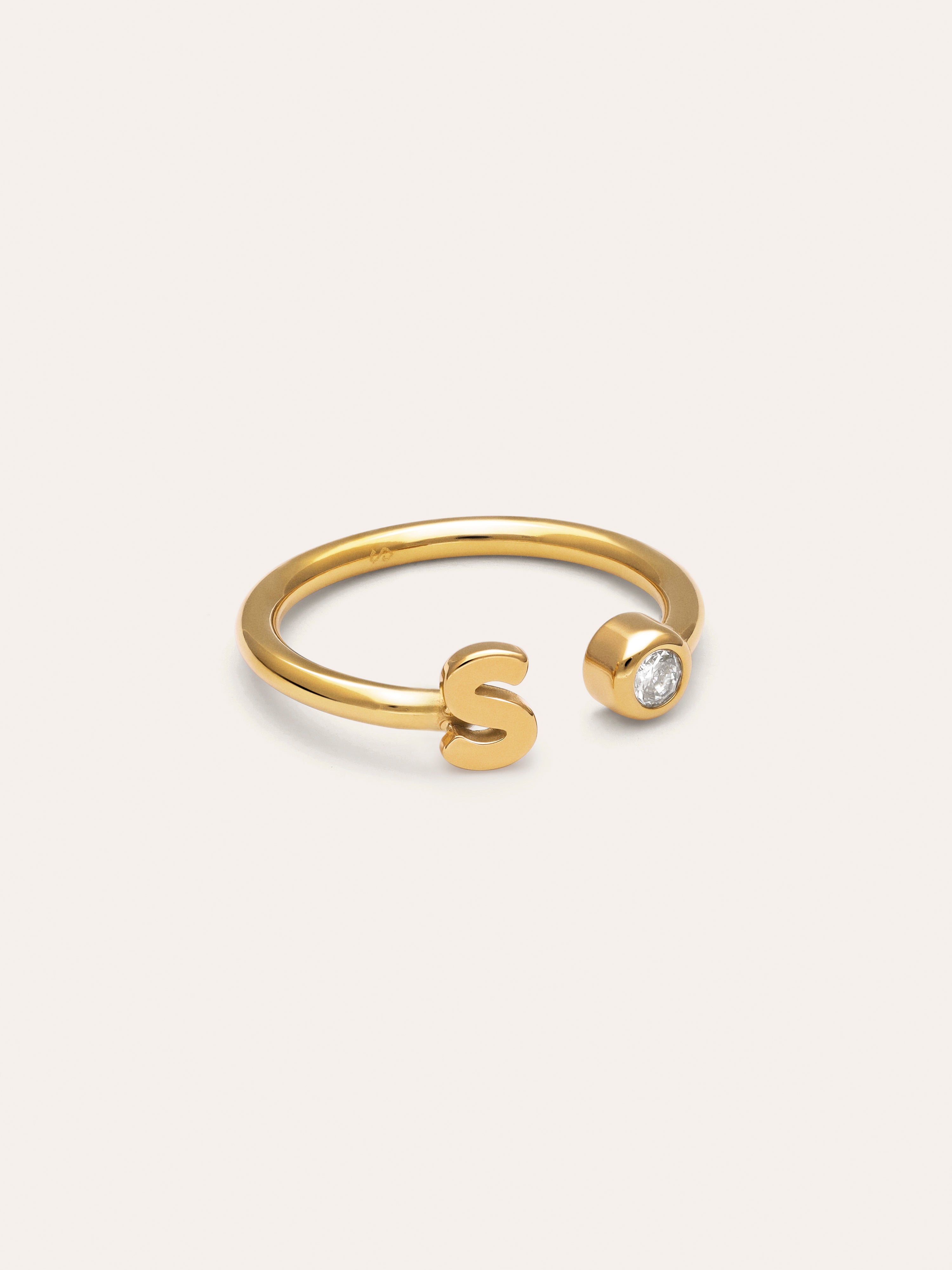Anillo Personalizado Letter Spark Acero Baño Oro