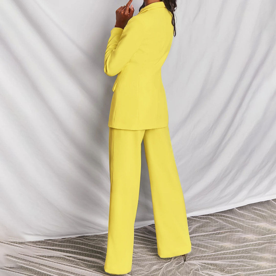 Lara - Elegante blazer y pantalones