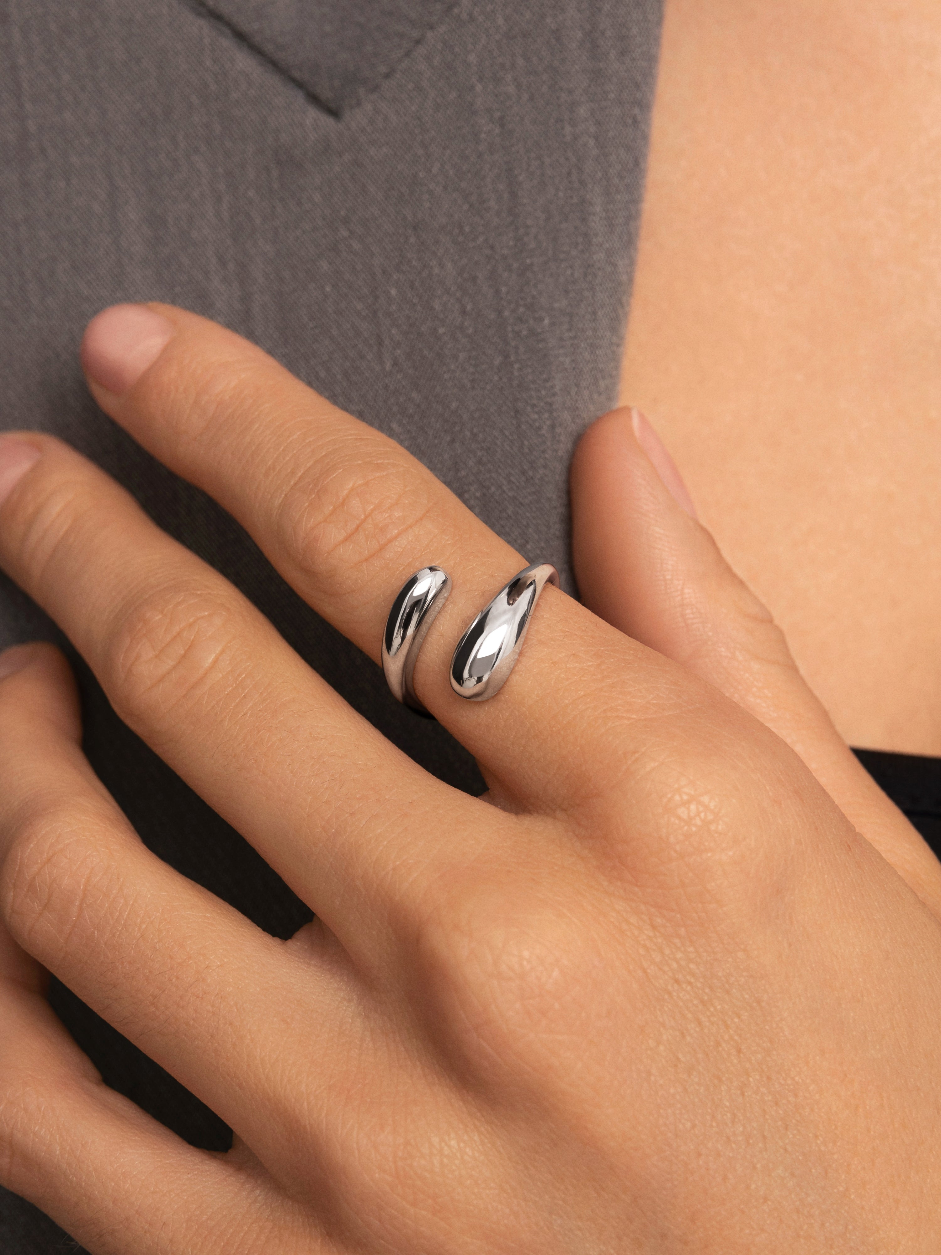 Anillo Abbraccio Acero