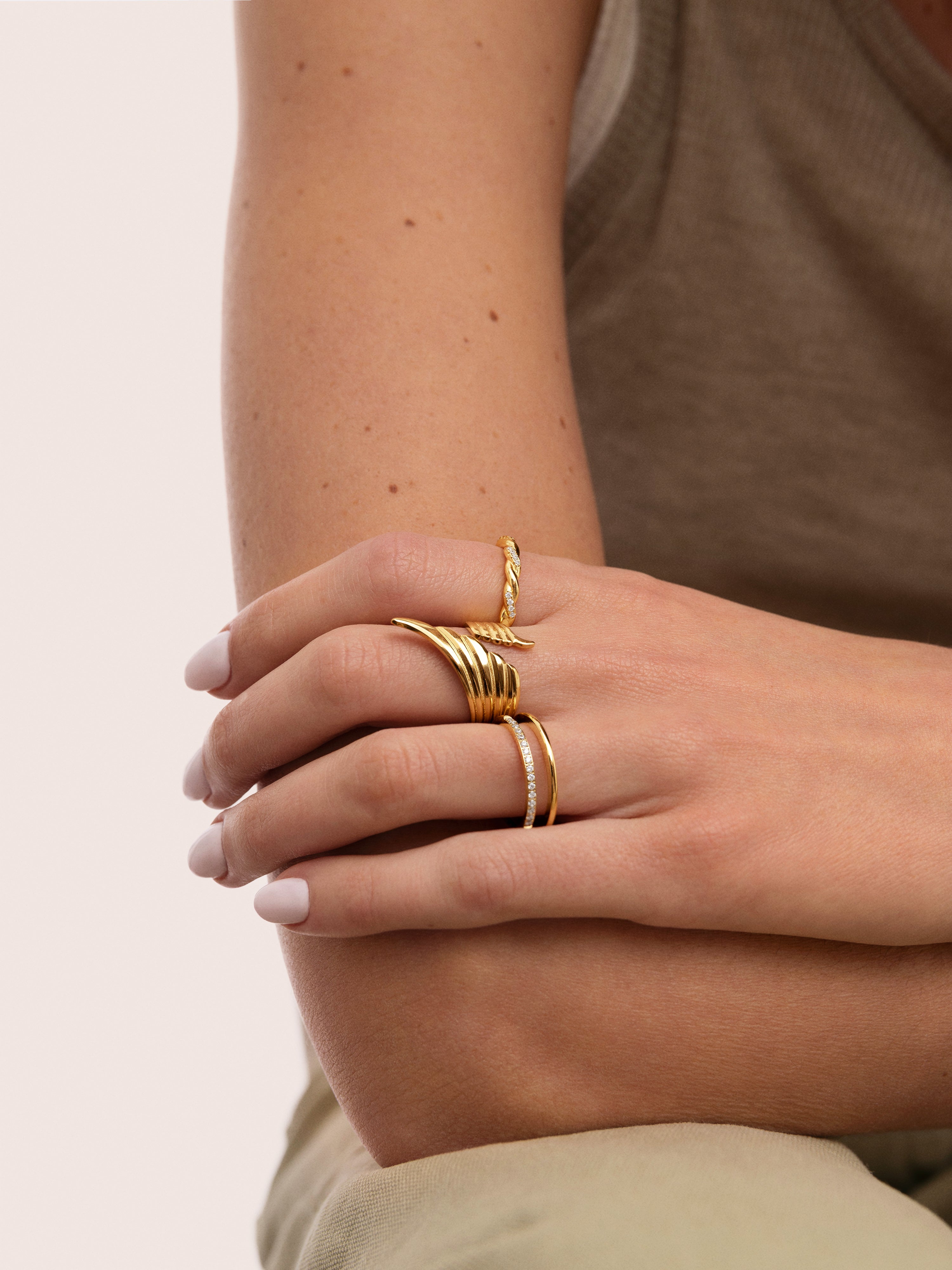 Anillo Dove Acero Baño Oro