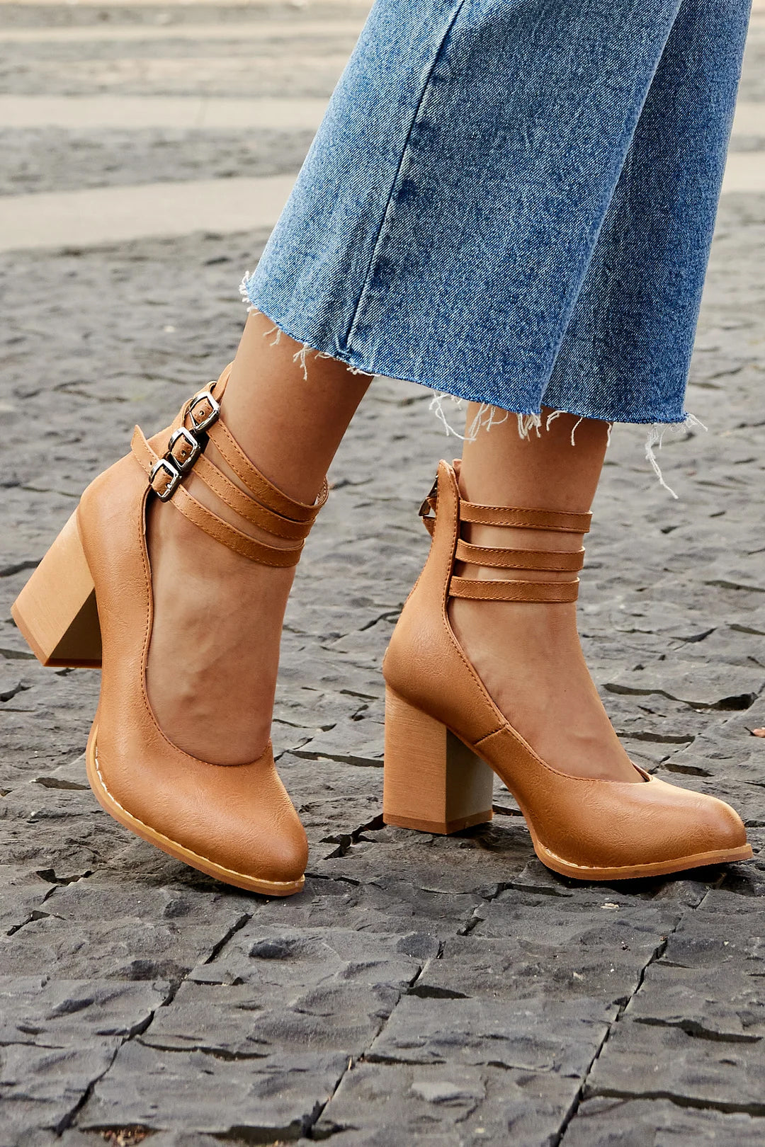 Blanca™ - Sandalias lisas con tira al tobillo y suela gruesa