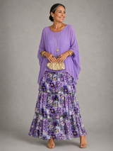 Violeta con flores