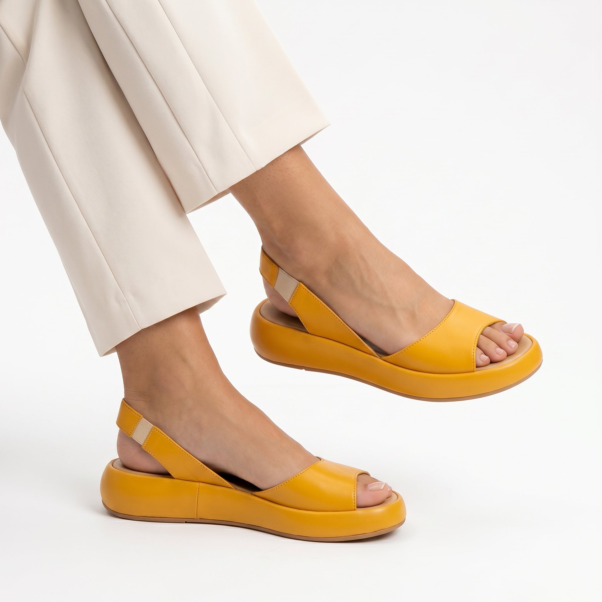 Claudia™ - Sandalias Planas con Suela Anatómica