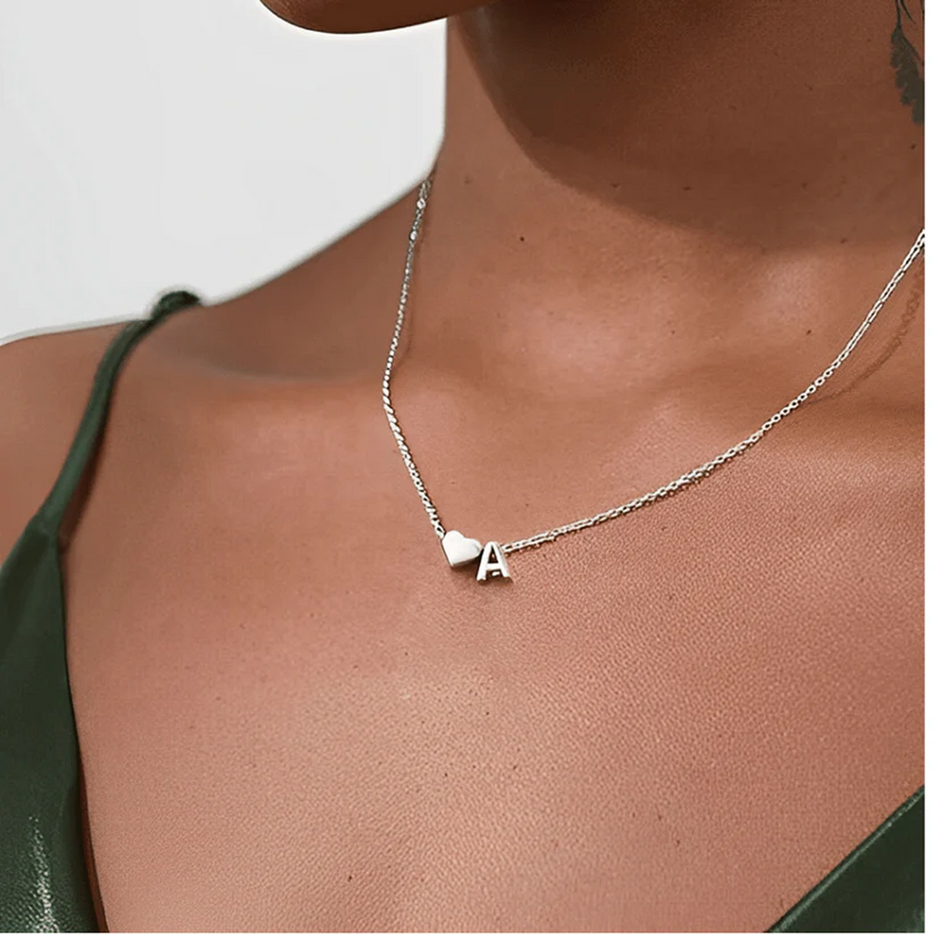 Collar Inicial Corazón Entero