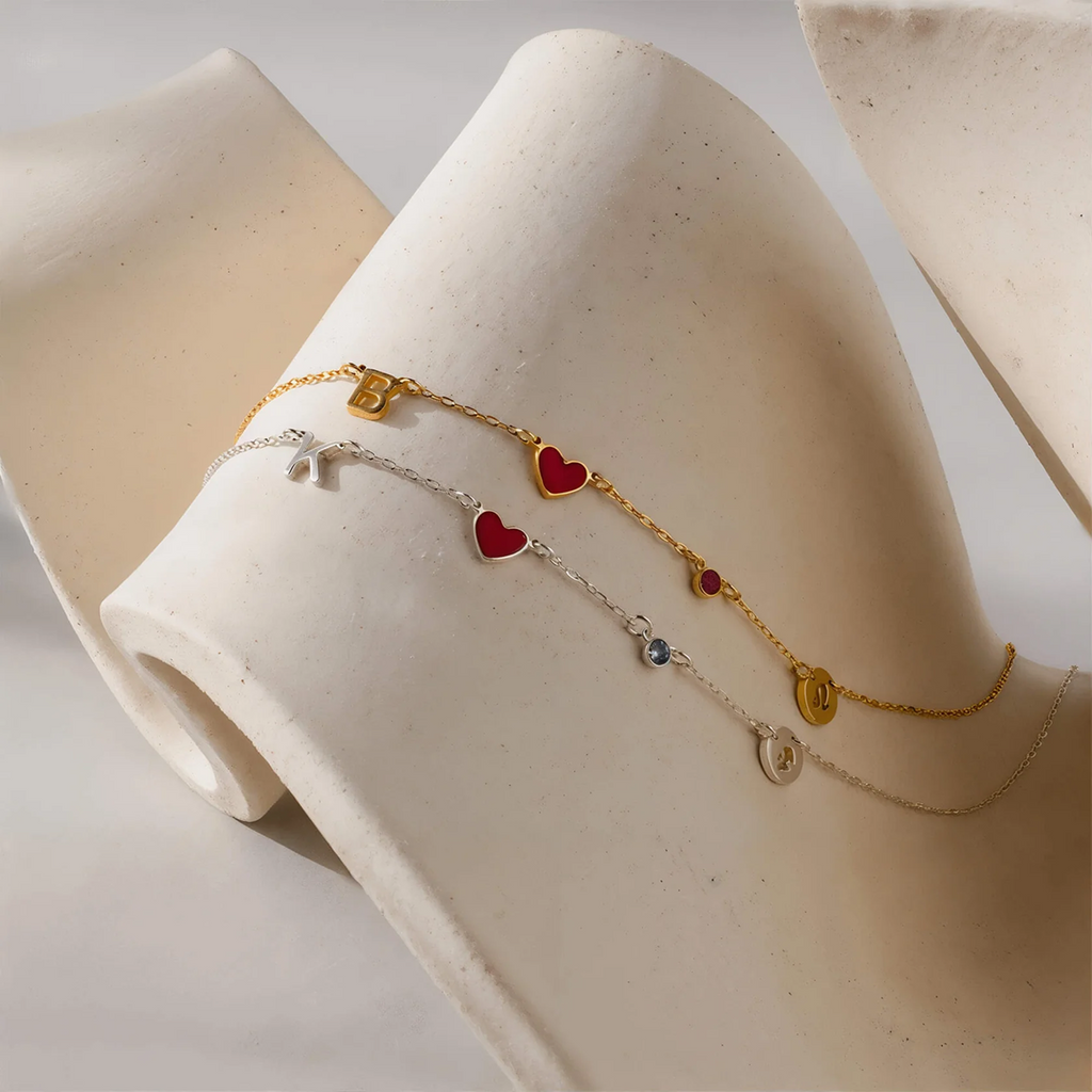 Collar Inicial con Corazón, Piedra y Zodiaco