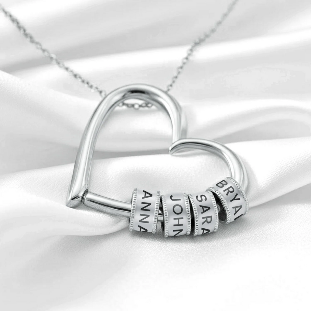 Collar grabado "Corazón de la familia"