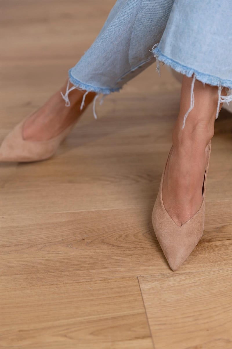 Blanca™ - Pumps slingback nude con tacón fino
